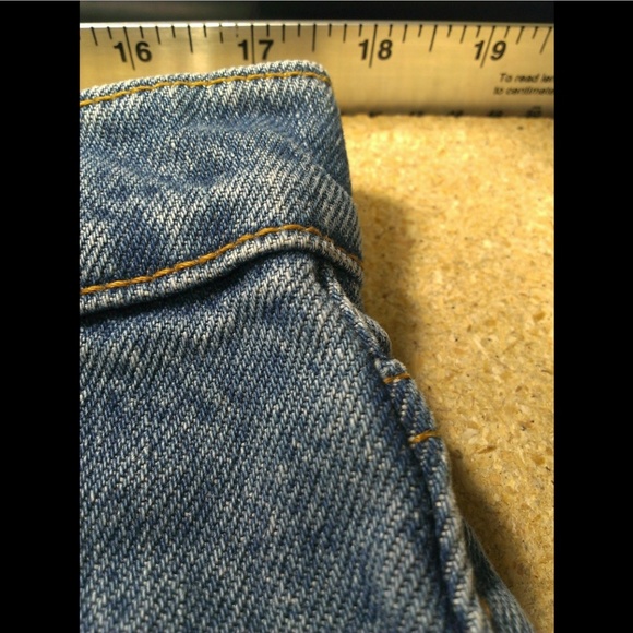 SOLD Vintage Levi's 550 Relaxed Jeans 36x30 #1009 - Picture 8 of 8